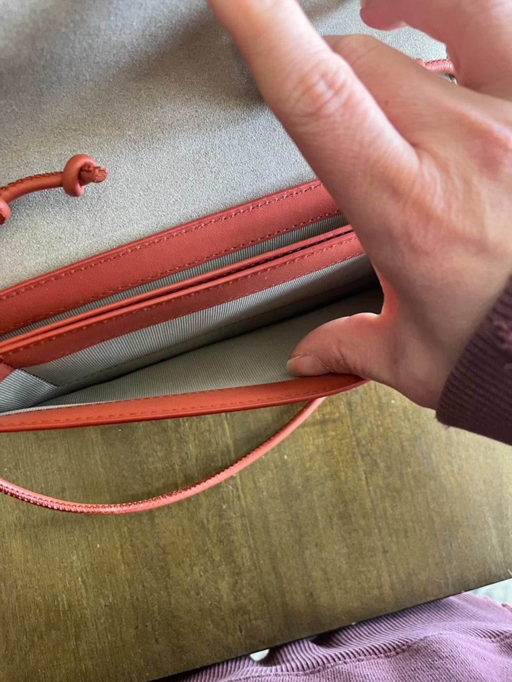 Furlq Women’s Crossbody Bag - Sleek Leather Shoulder Purse - Picture 6 of 7